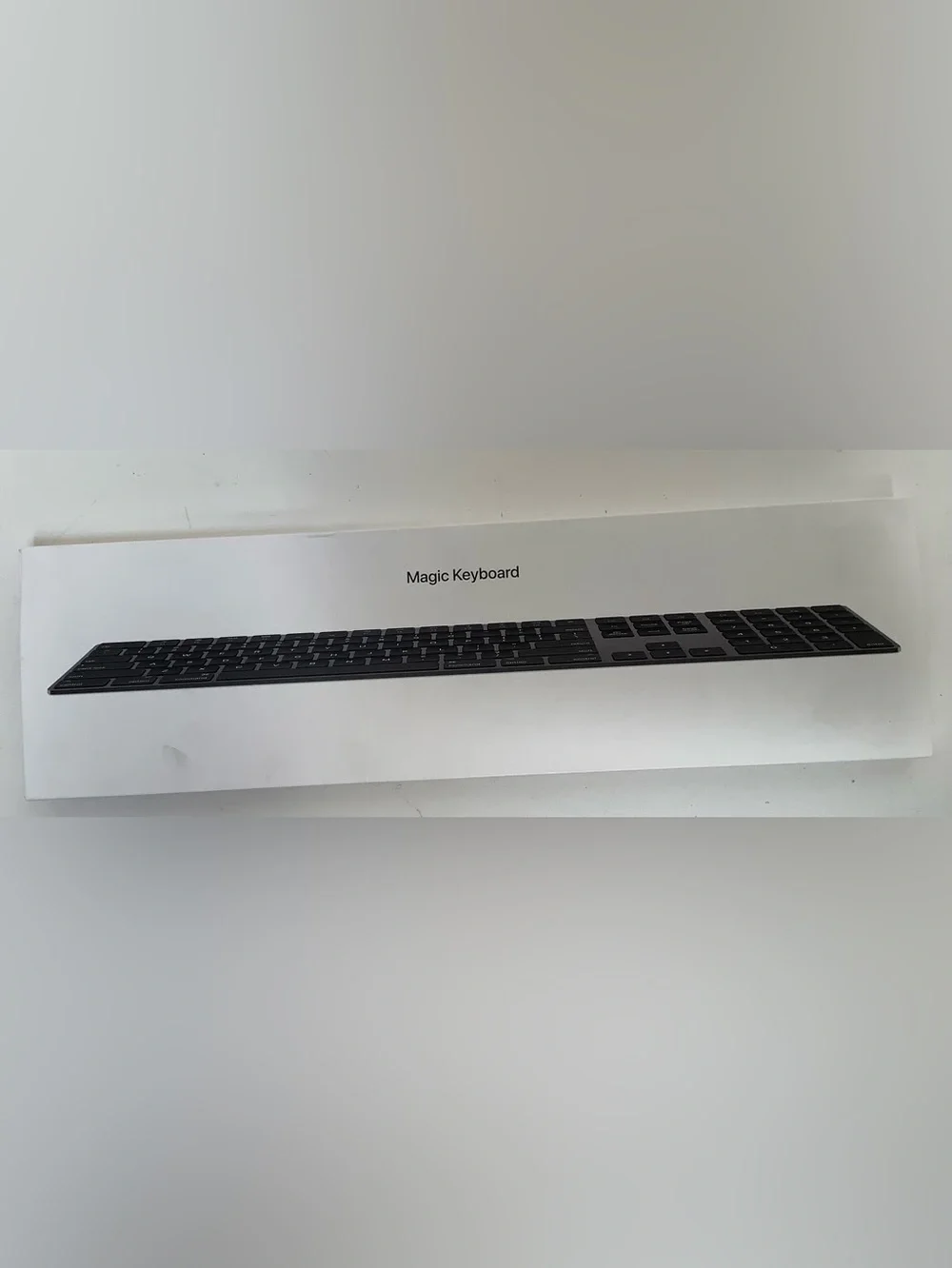 Apple A1843 Wireless Rechargeable Bluetooth Magic Keyboard Numeric Keypad- New